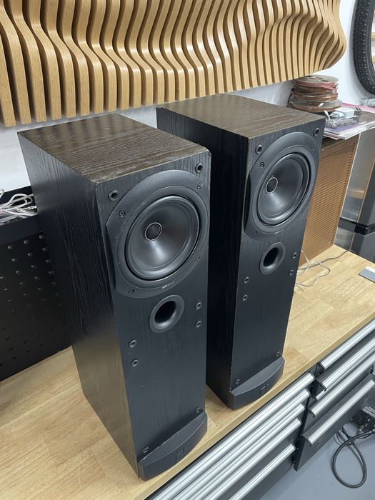 Boxe kef q30 125w nu detin plasele de protectie