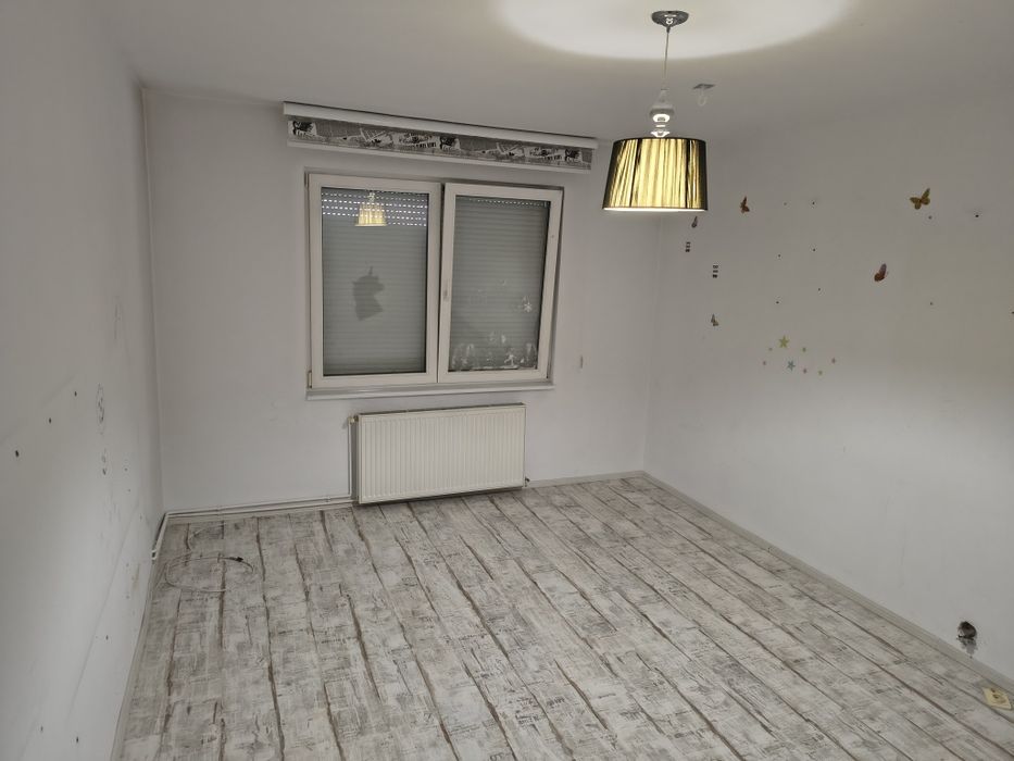 Apartament 3 camere str Banat