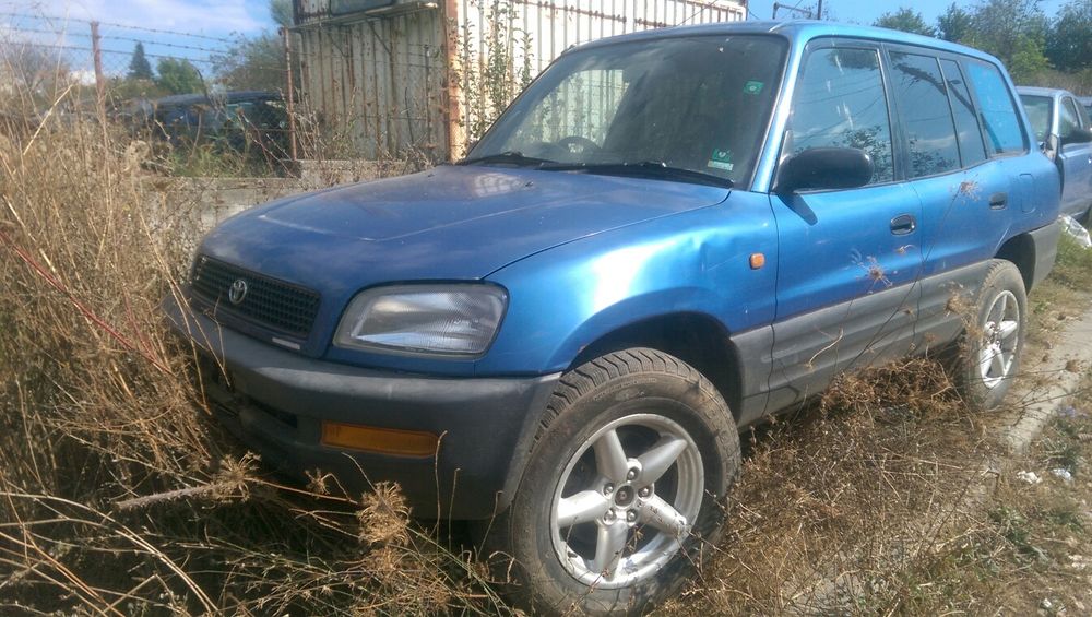 тойота рав 4 2.0i Toyota RAV 4 само на части