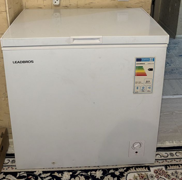 Продам морозильник