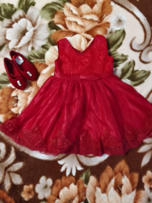 Платье и туфли на девочку на 3-4года