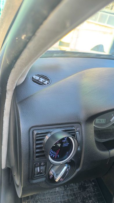 Капачки за табло VW GOLF 4