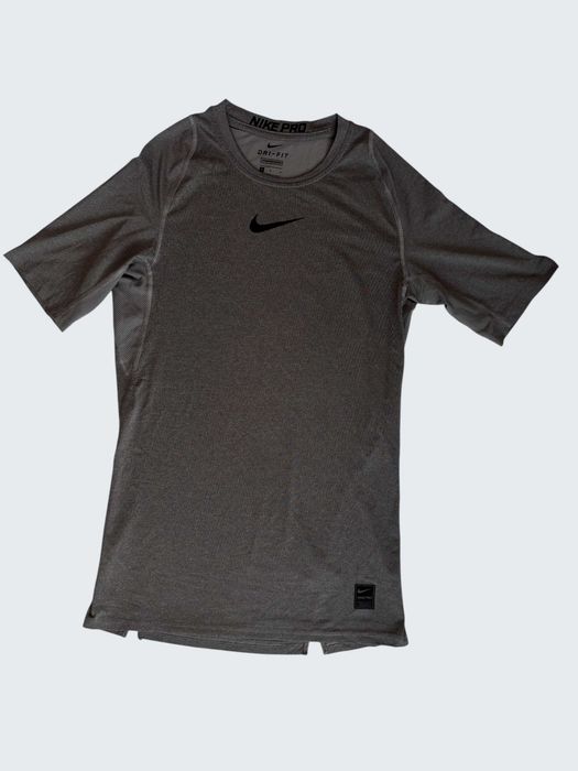 Мъжка тениска Nike Pro размер M