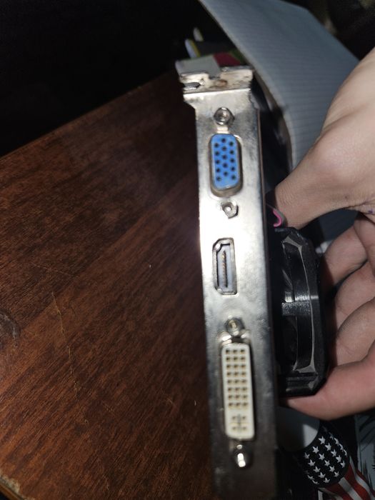 Видеокарта gt430