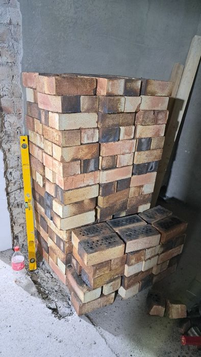 Продам кирпичи красные