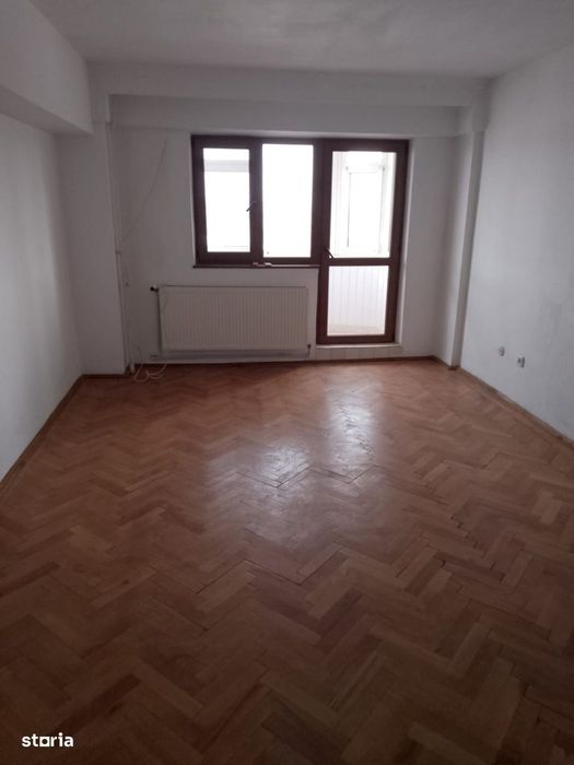 De Vanzare DUPLEX- 3 Camere zona Piata Mare