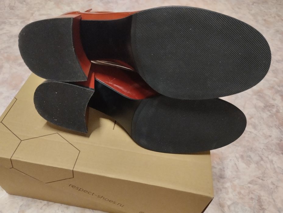 Продам обувь 38 размер,полномеры.