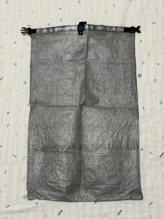 Продавам 7 ултралеки stuff sacks / калъфи - Zpacks, HMG, Rab, Montane - 55 EUR комплект