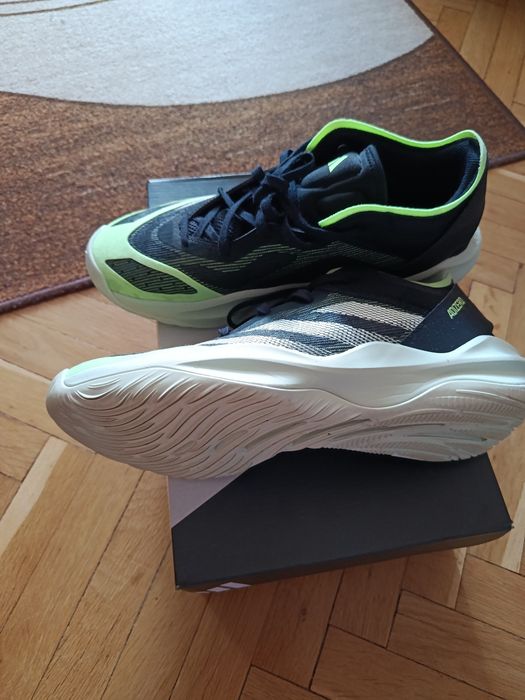 Маратонки adidas 44 номер