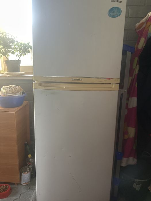 Продается холодильник