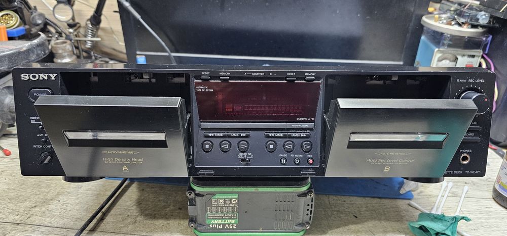Кассетная дека Sony