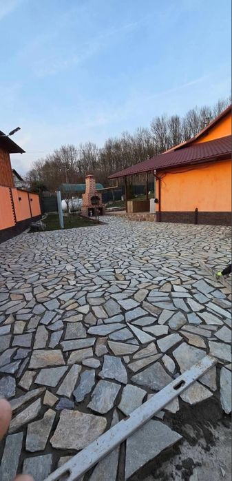 Pavaj din piatra naturala decorativa