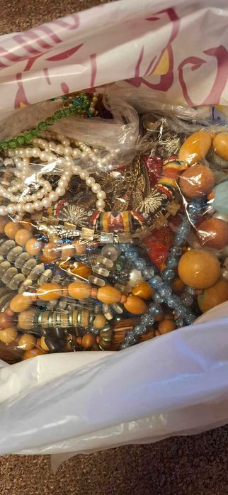 Bijuterii la Kilogram