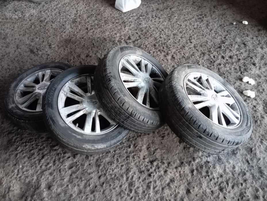 Продам диски  на 16