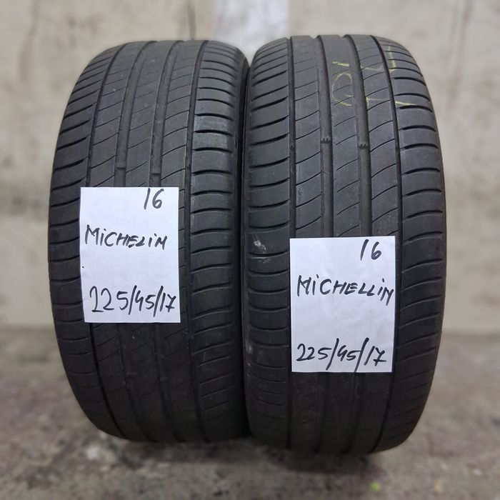 2×225/45/17 VARA.MICHELIN.Stare excelenta.