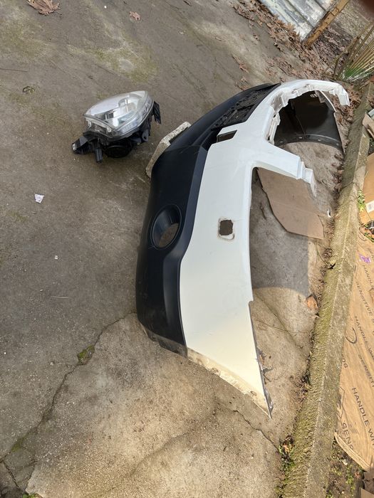 Nissan Qashqai 2009 предна броня