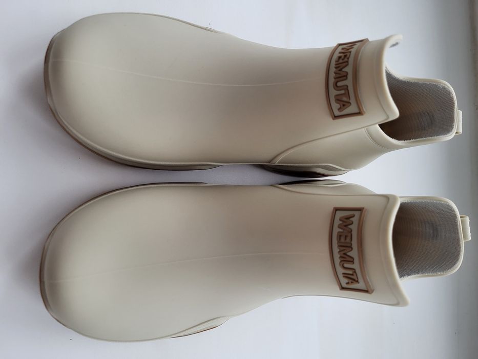 Сапоги резиновые женскик