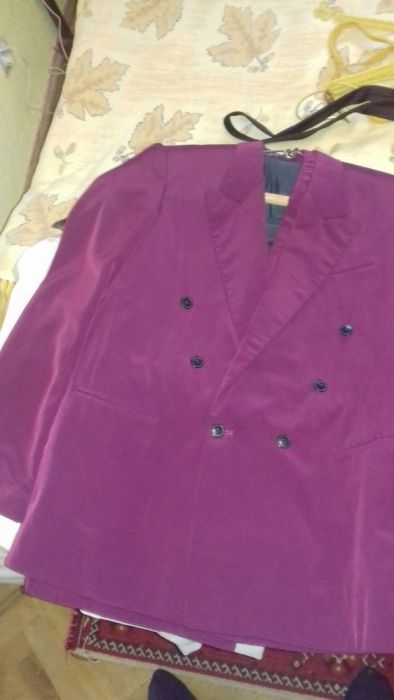 Vand 2 sacouri barbati