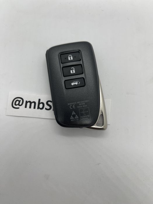 Смарт ключ Lexus LX570