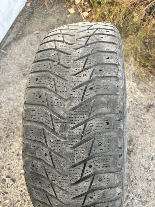 Продам зимние шины R18