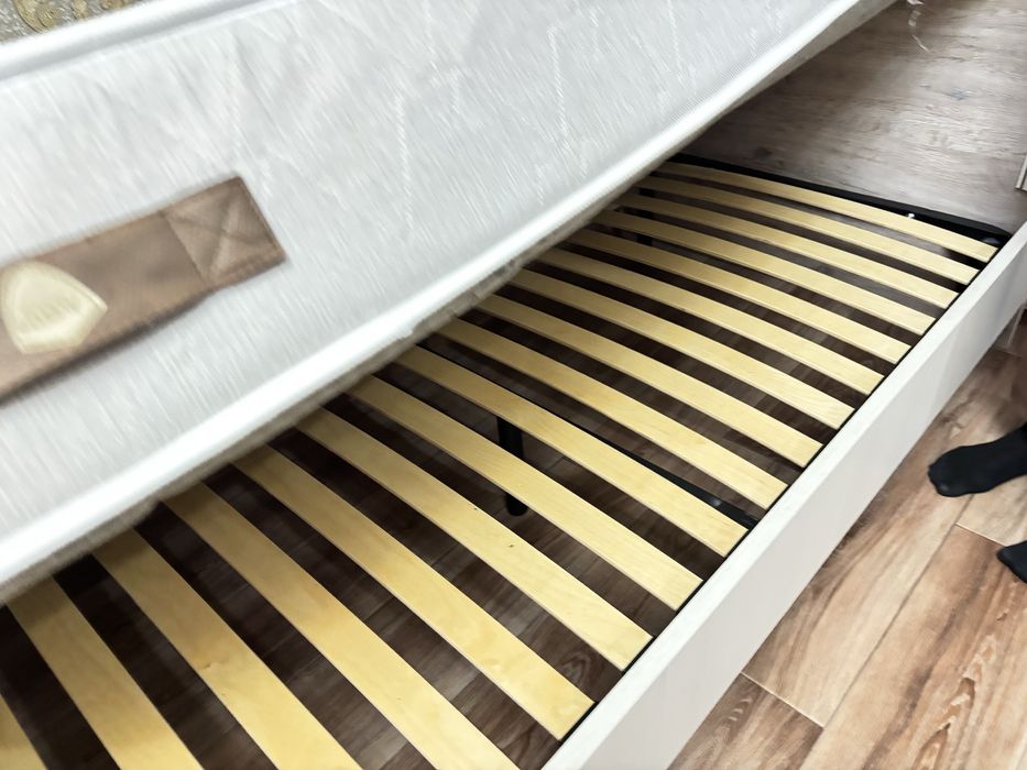 кровать Оливия с матрасом