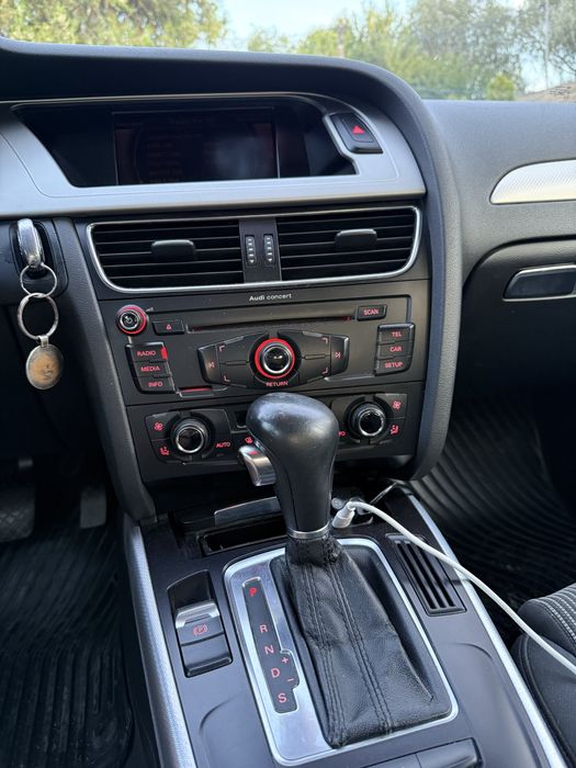 Vând Audi A4 B8 2008