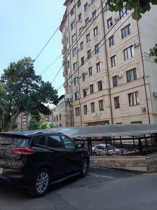 Бизнес центир офисга хостел учун жой участка углавой сентирда