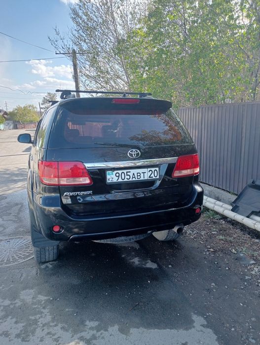 Тойота фортунер 2006 г.