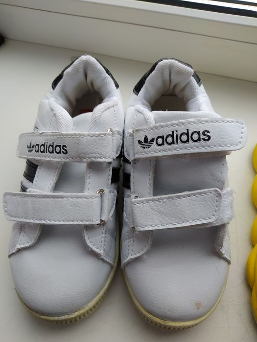 Кроссовки детские