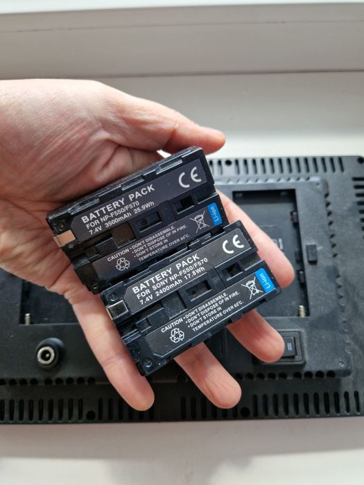 Продаю постоянный видео свет Led U800+