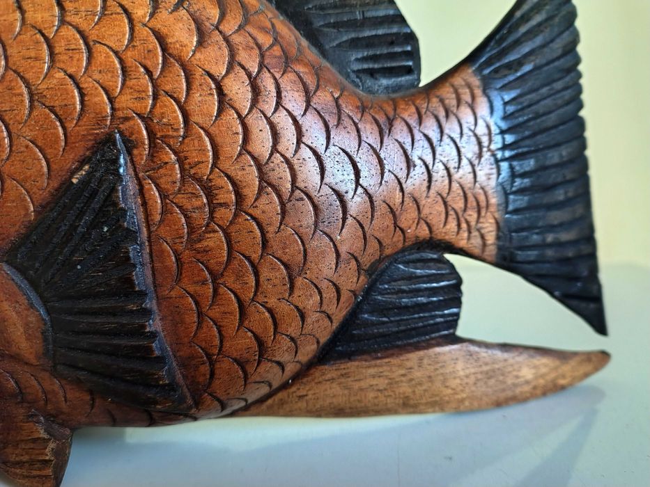 Страхотна Риба-Дърворезба