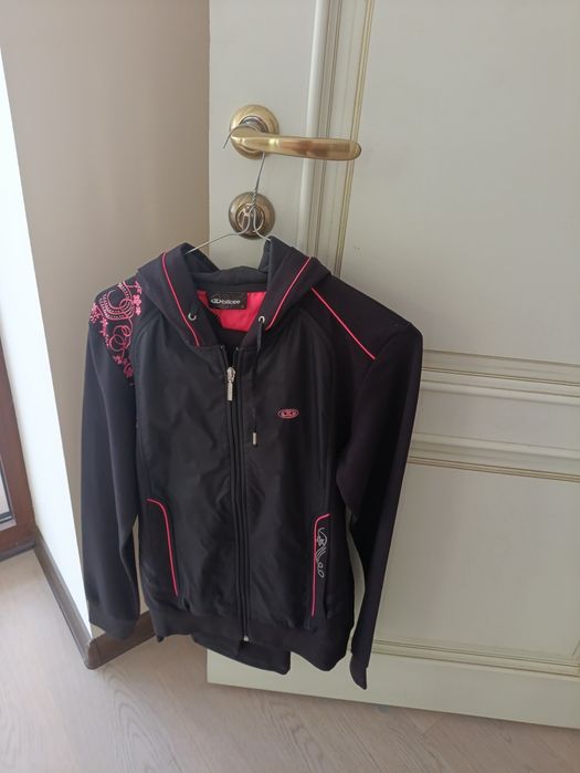 Спортивный костюм