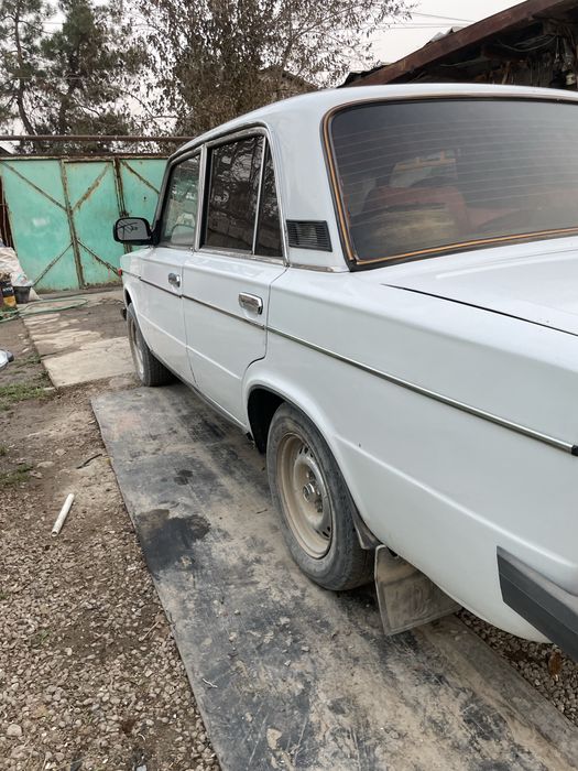 Vaz 2106 sotiladi