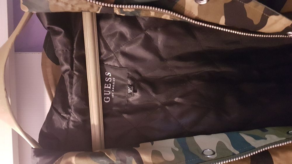 Мъжкo яке- парка( Guess)