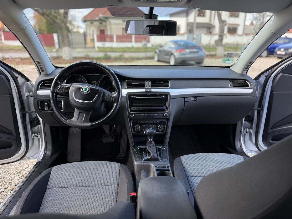 SKODA SUPERB 11/2010 Euro 5 2.0 TDI 143 CP, Automat SE POATE IN RATE