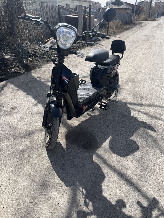 Срочно продаю Электроскутер