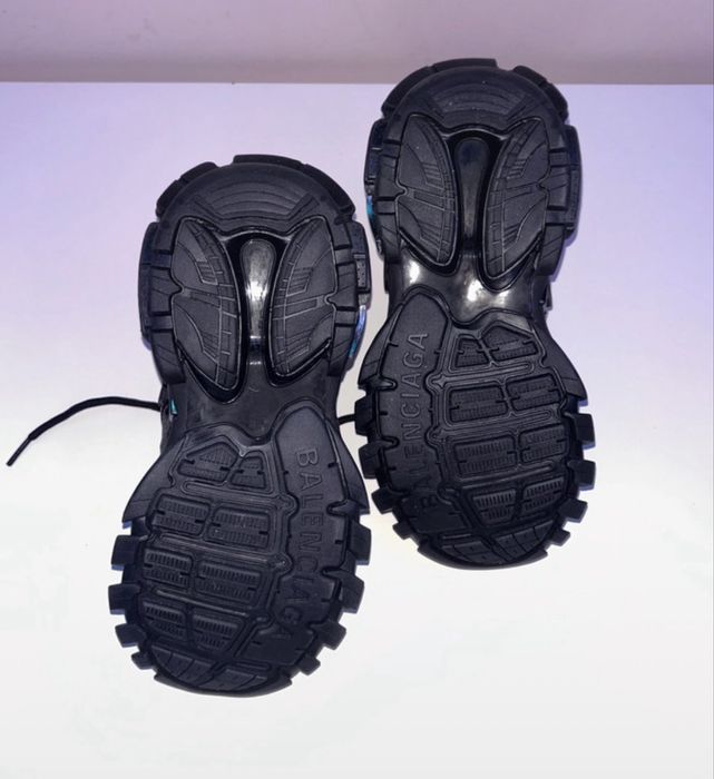 *NOU* Balenciaga Track