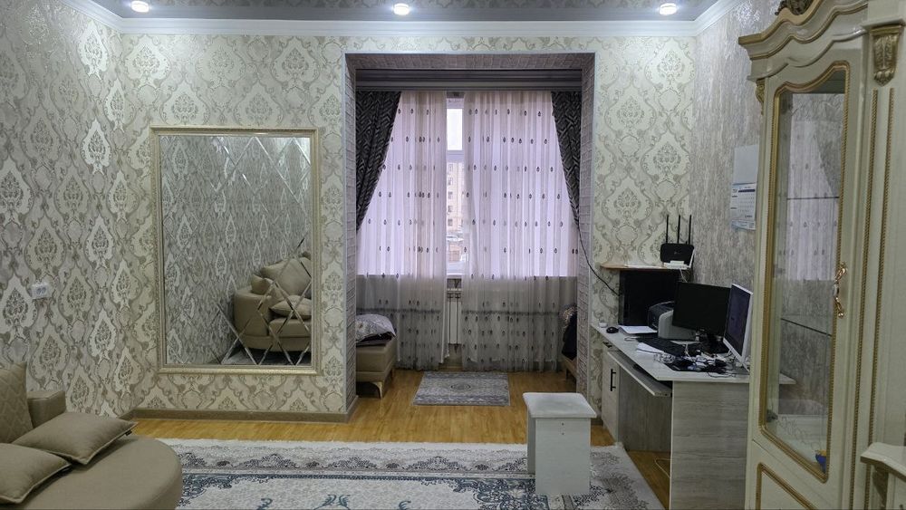 Центрда 2 ком кв срочно  сатылады