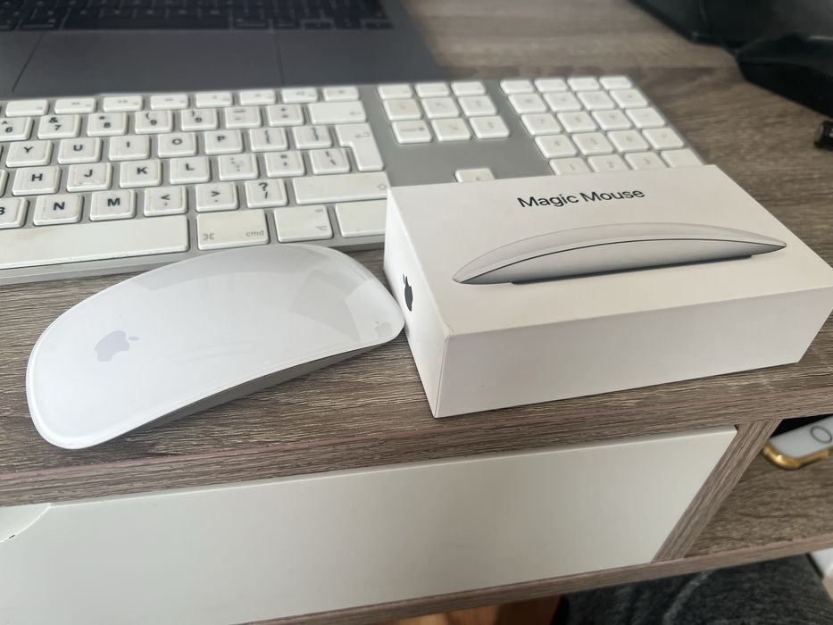 Apple Magic Mouse 2
