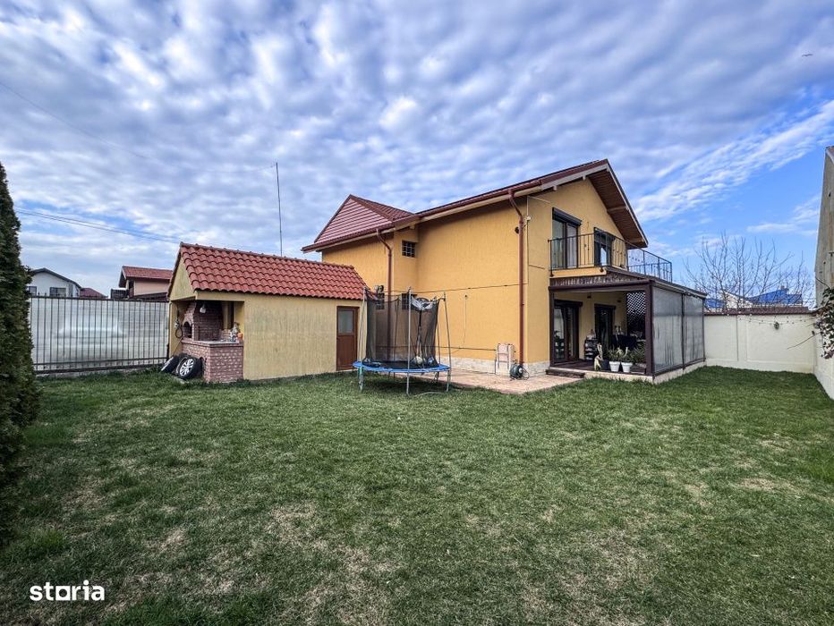 Casa/Vila P+M de vanzare – Ovidiu Sud | 4 dormitoare | Panouri fotov