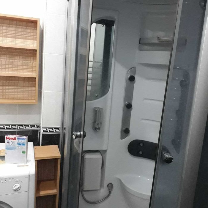 Сдается однокомнатная квартира, переделанная в 2 -х на Ц-5