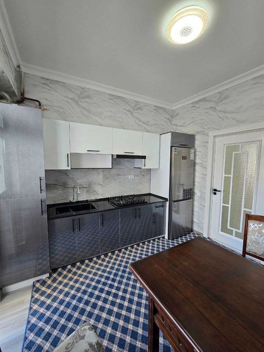 Центр Фергана Сити ёнида 3 хоналик квартира ижарага берилади!