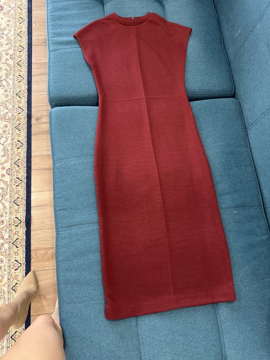 Платье бордовое повседневное
