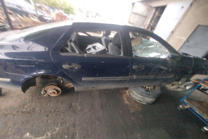 Piese Renault Laguna a 2-a generatie