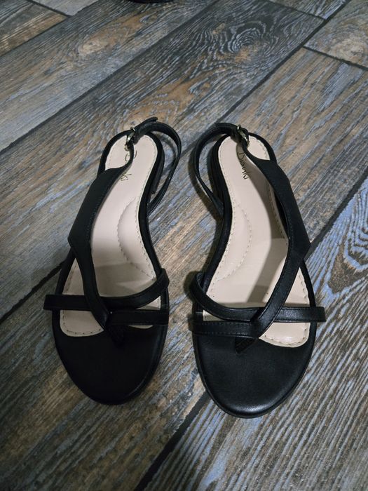 Дамски обувки и ботуши