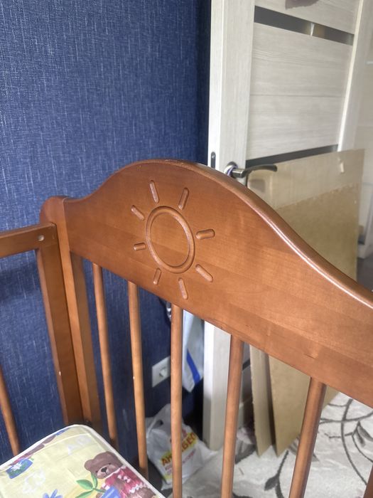 Детская кроватка