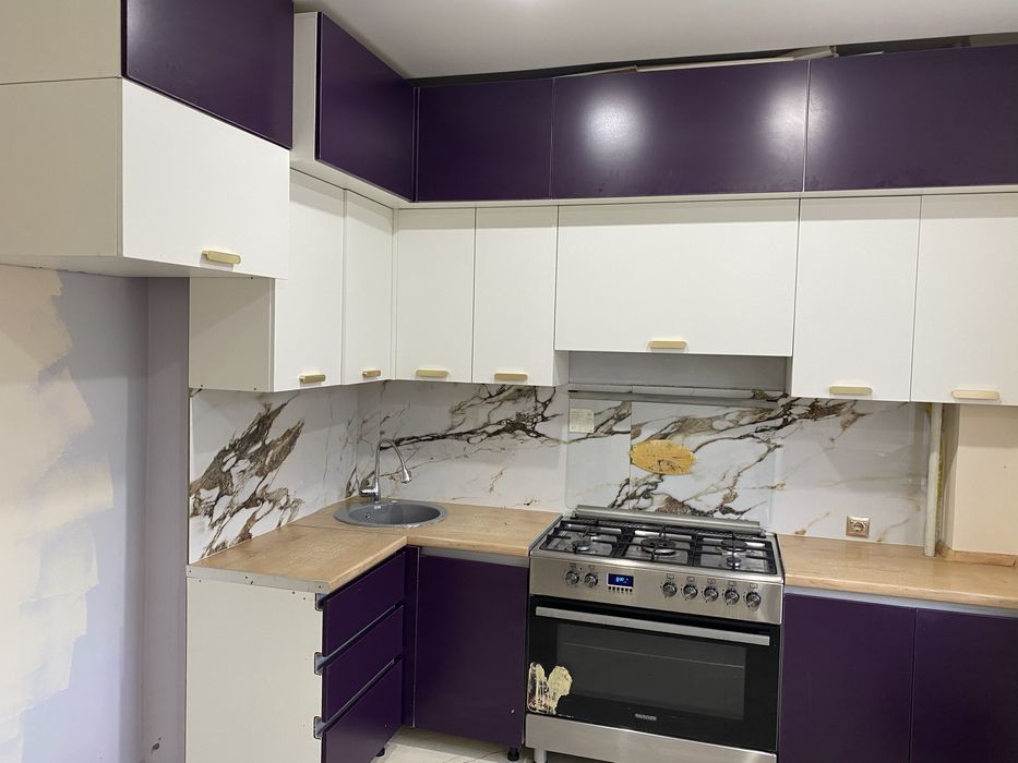 Продаеться кухонный гарнитур