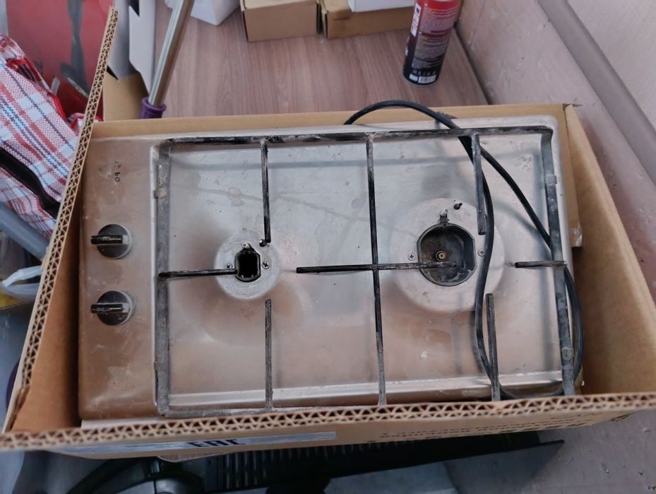 Продам газ плиту встраемавая