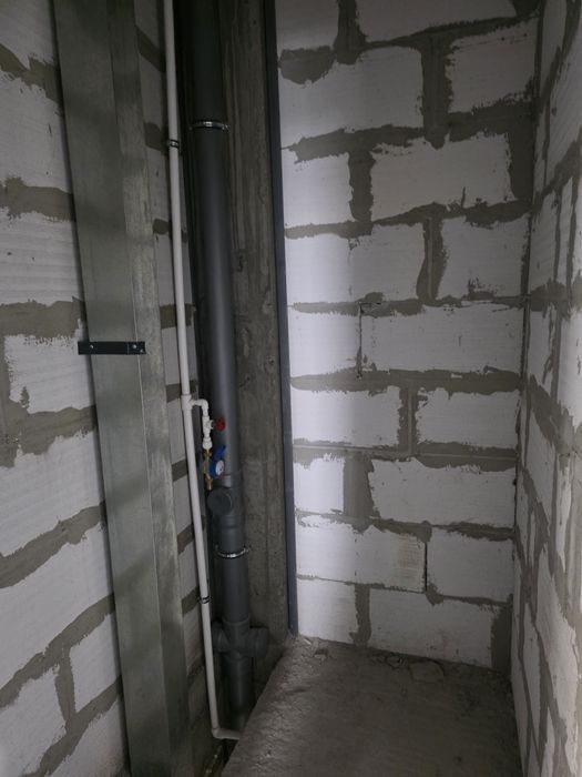 Buxoro sitida 2 xonali kvartira sotiladi.