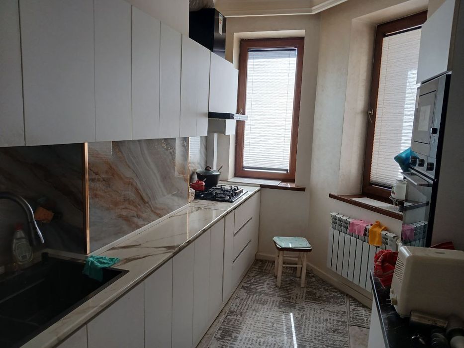 Baurum. 3*4/4/8 квартира сотилади